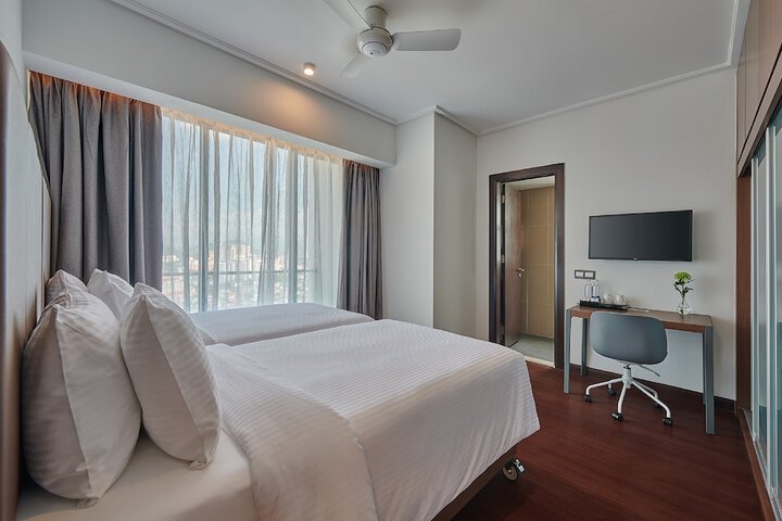 Room 5 of 57