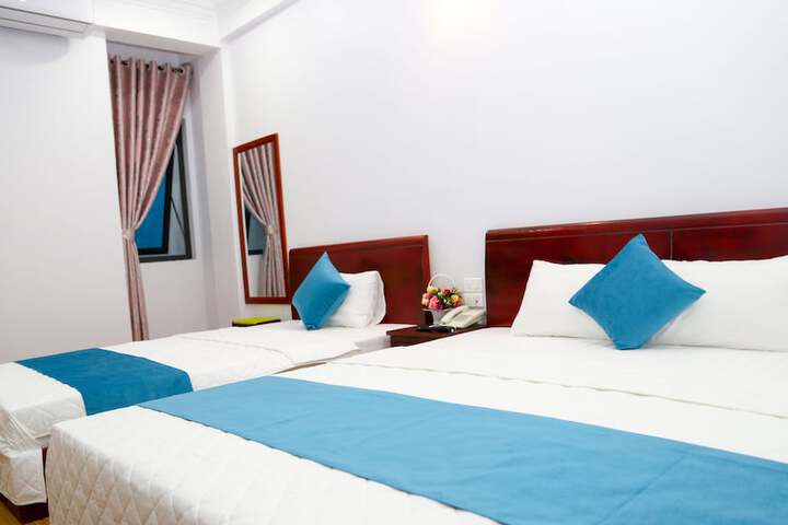Room 3 of 23