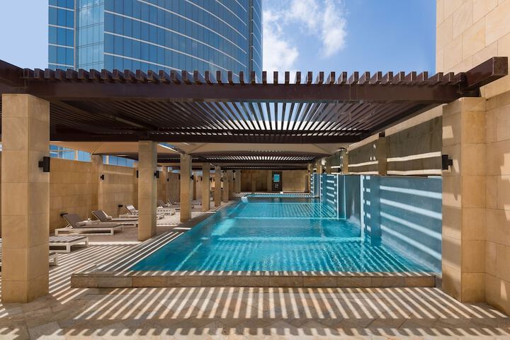 Pool 56 of 120