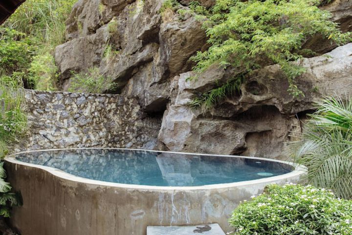 Pool 44 of 74