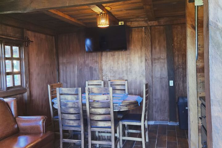 Room 43 of 57