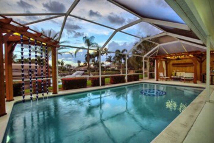 Pool 51 of 75
