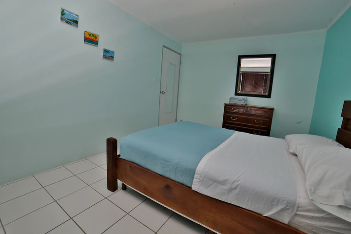 Room 7 of 10