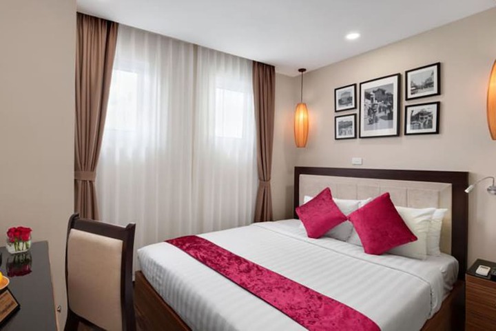 Room 21 of 57