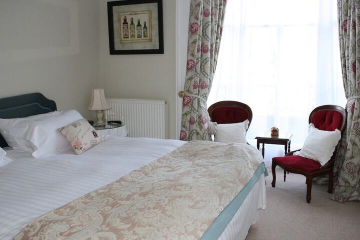 Room 3 of 26