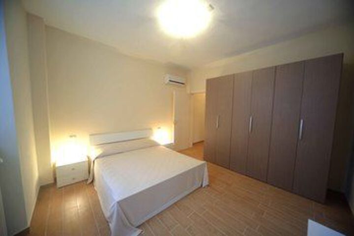 Room 13 of 52