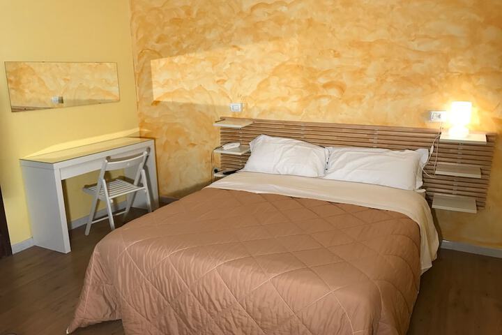 Room 3 of 11