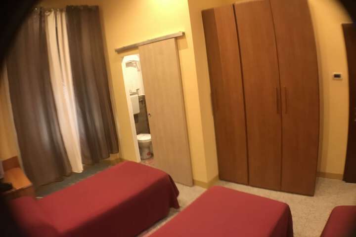 Room 13 of 41