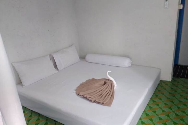 Room 37 of 41