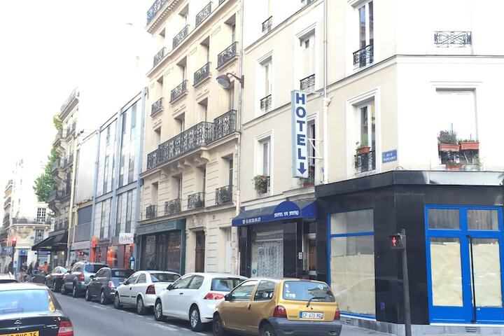 Hotel 3 of 4