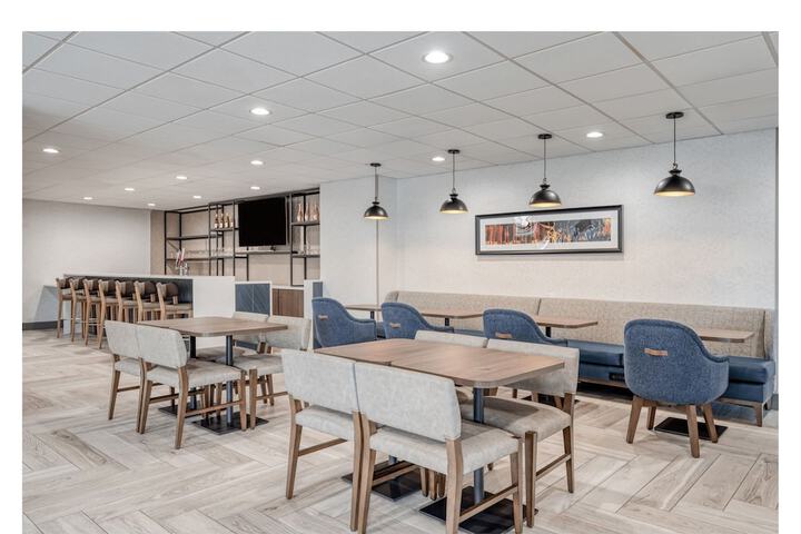 Breakfast/Coffee Service 35 of 49