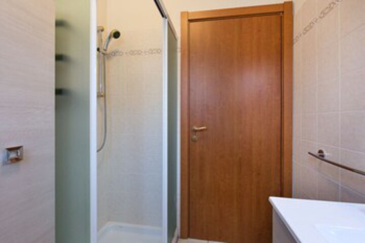 Room 3 of 31