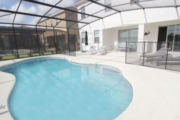 Pool 668 of 687