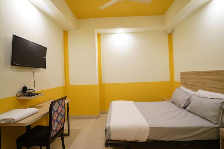 Room 13 of 29