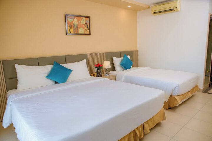 Room 37 of 53