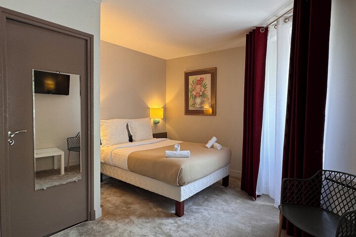 Room 7 of 39