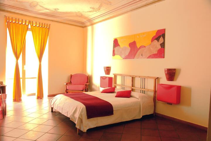 Room 7 of 36