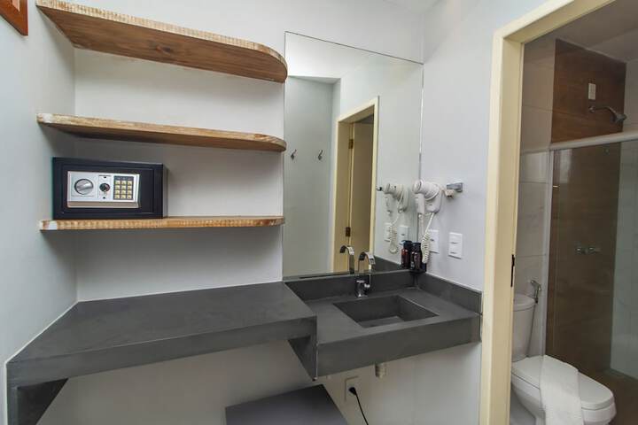 Room 43 of 116