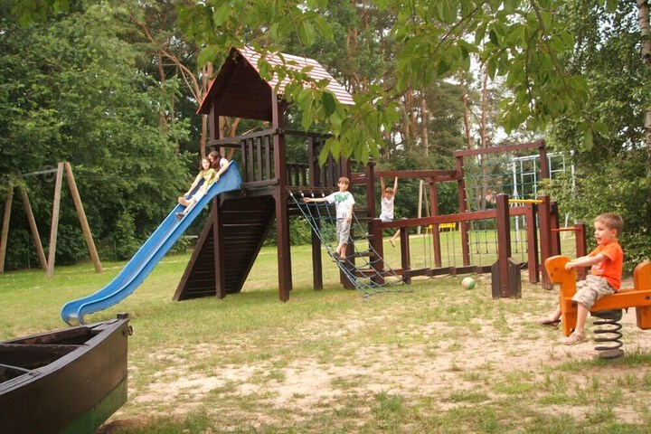 Children's play area - outdoor