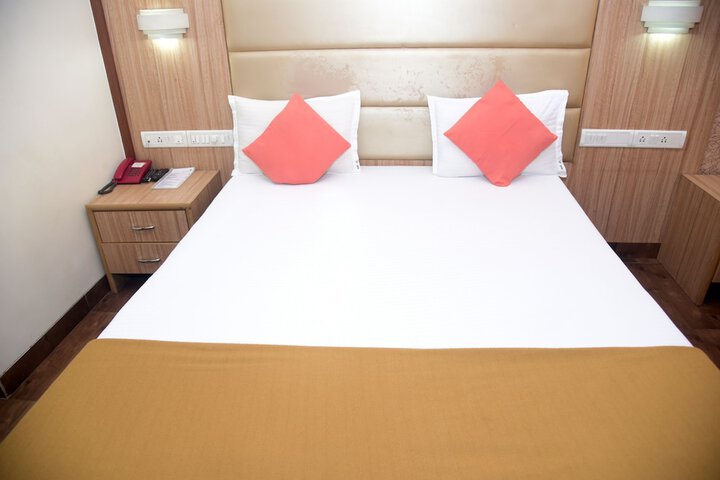 Room 15 of 24