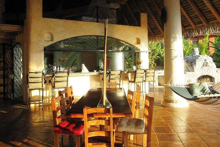 Dining 2 of 2