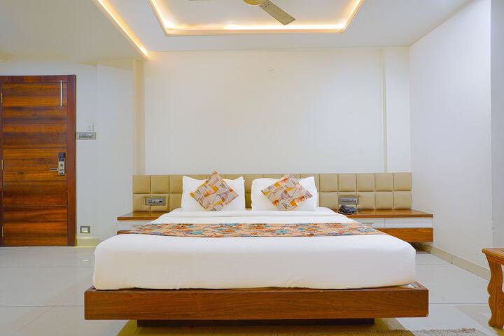 Room 21 of 32