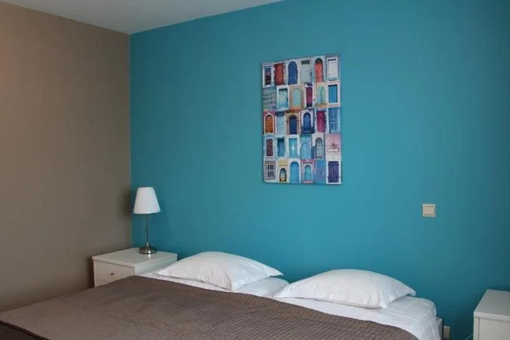 Room 4 of 11