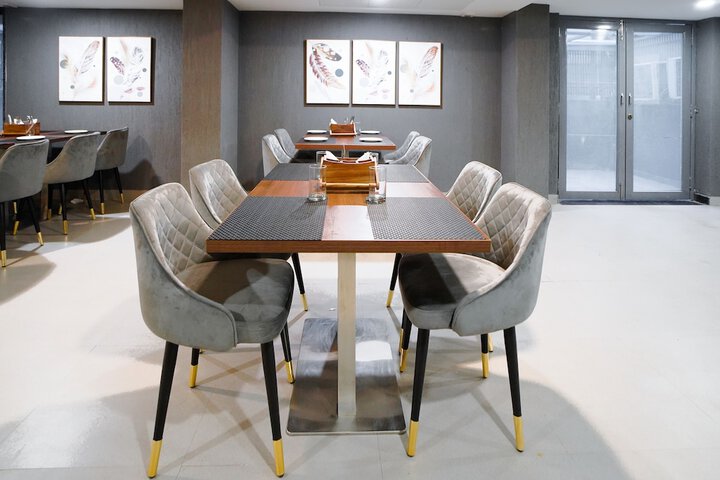 Dining 50 of 73