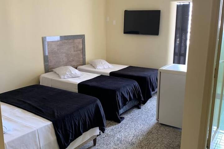 Room 40 of 98