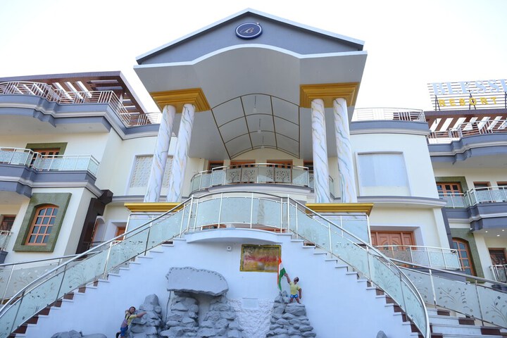 Hotel 13 of 16