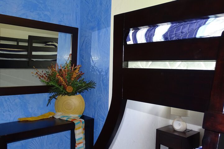 Room 9 of 40