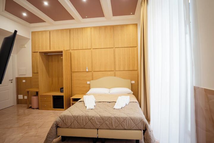 Room 15 of 309