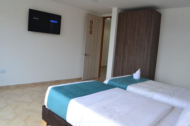 Room 7 of 24