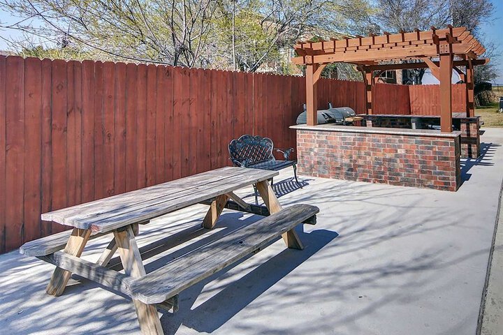 BBQ/picnic area