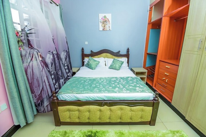 Room 11 of 39