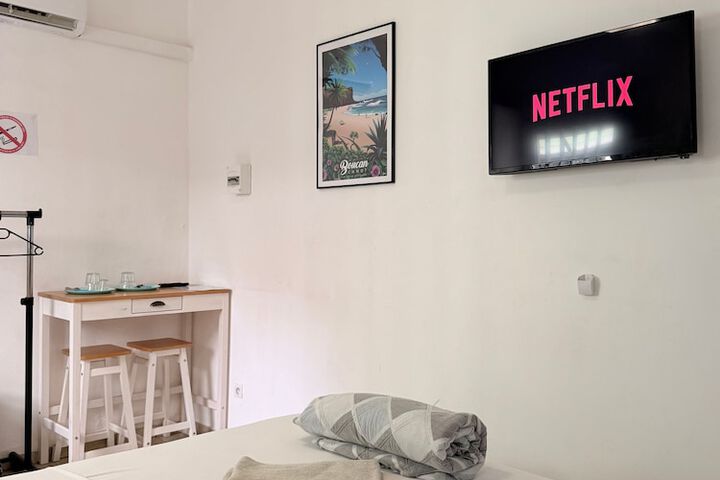 Room 12 of 33
