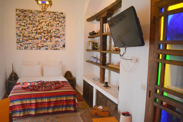 Room 20 of 107