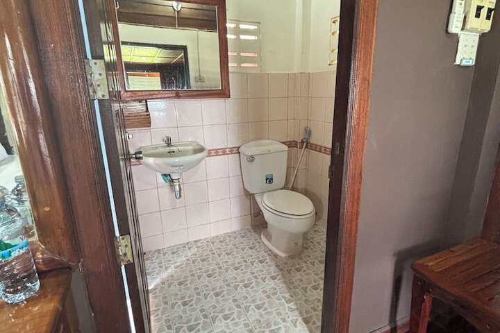 Room 15 of 29