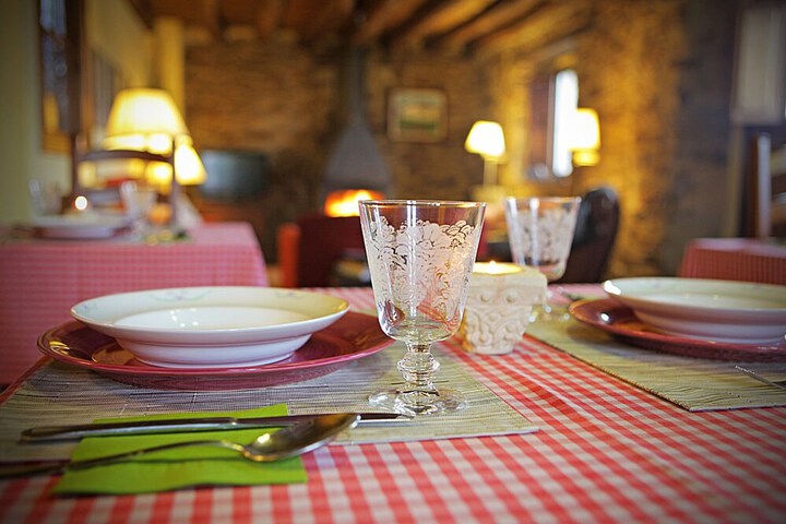 Dining 13 of 19