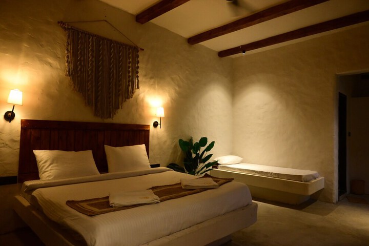 Room 5 of 7