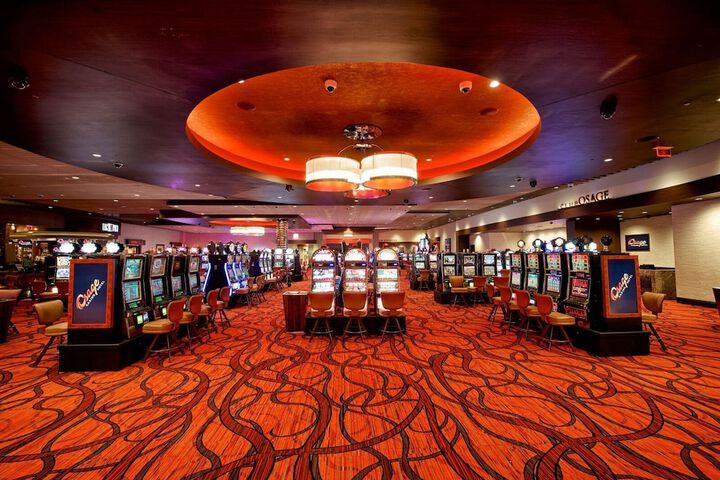 Entertainment 15 of 29