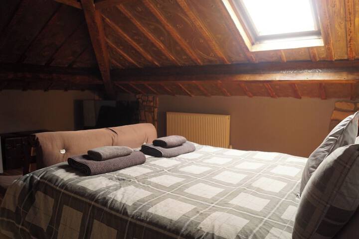 Room 8 of 20