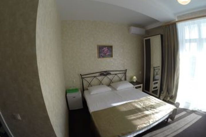 Room 101 of 176