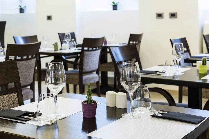 Dining 43 of 70