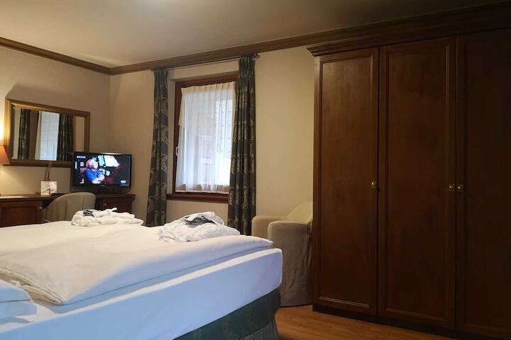 Room 54 of 211