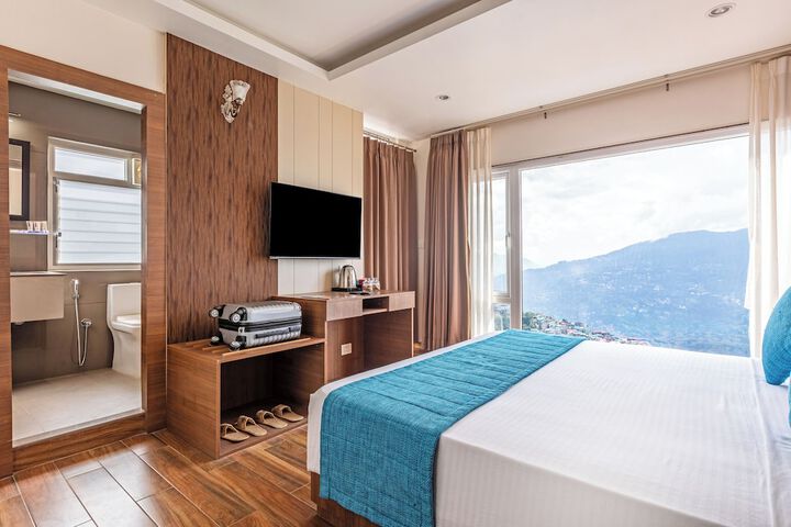 Room 25 of 57