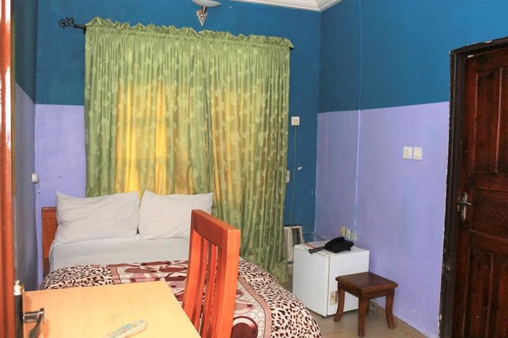 Room 15 of 24