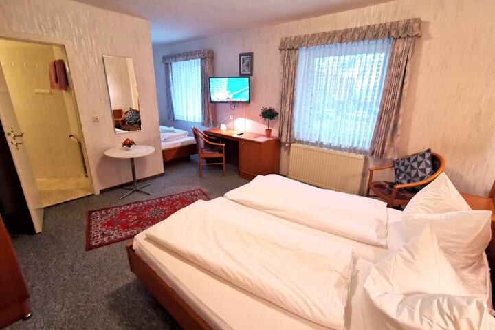 Room 21 of 52