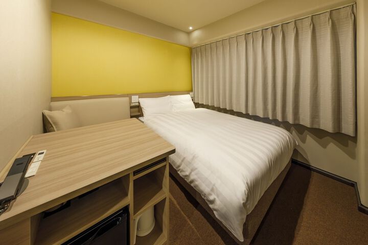Room 4 of 31