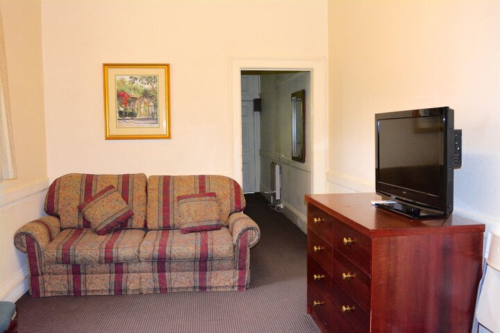 Room 266 of 768